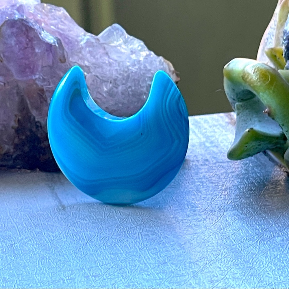 Blue Laced Agate Crystal Crescent Moon Stone Air Conditioner Clip Car Jewelry - Picture 3 of 14